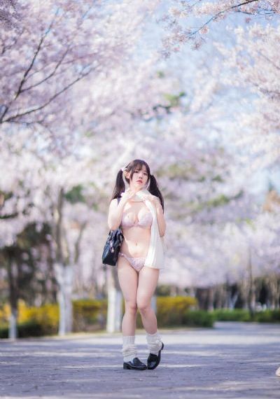 欧美日韩国产多人_剧情片电影完整版