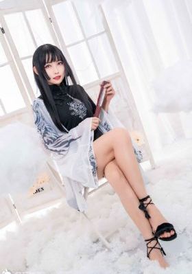 日韩紧身裤美女视频_高清在线视频播放